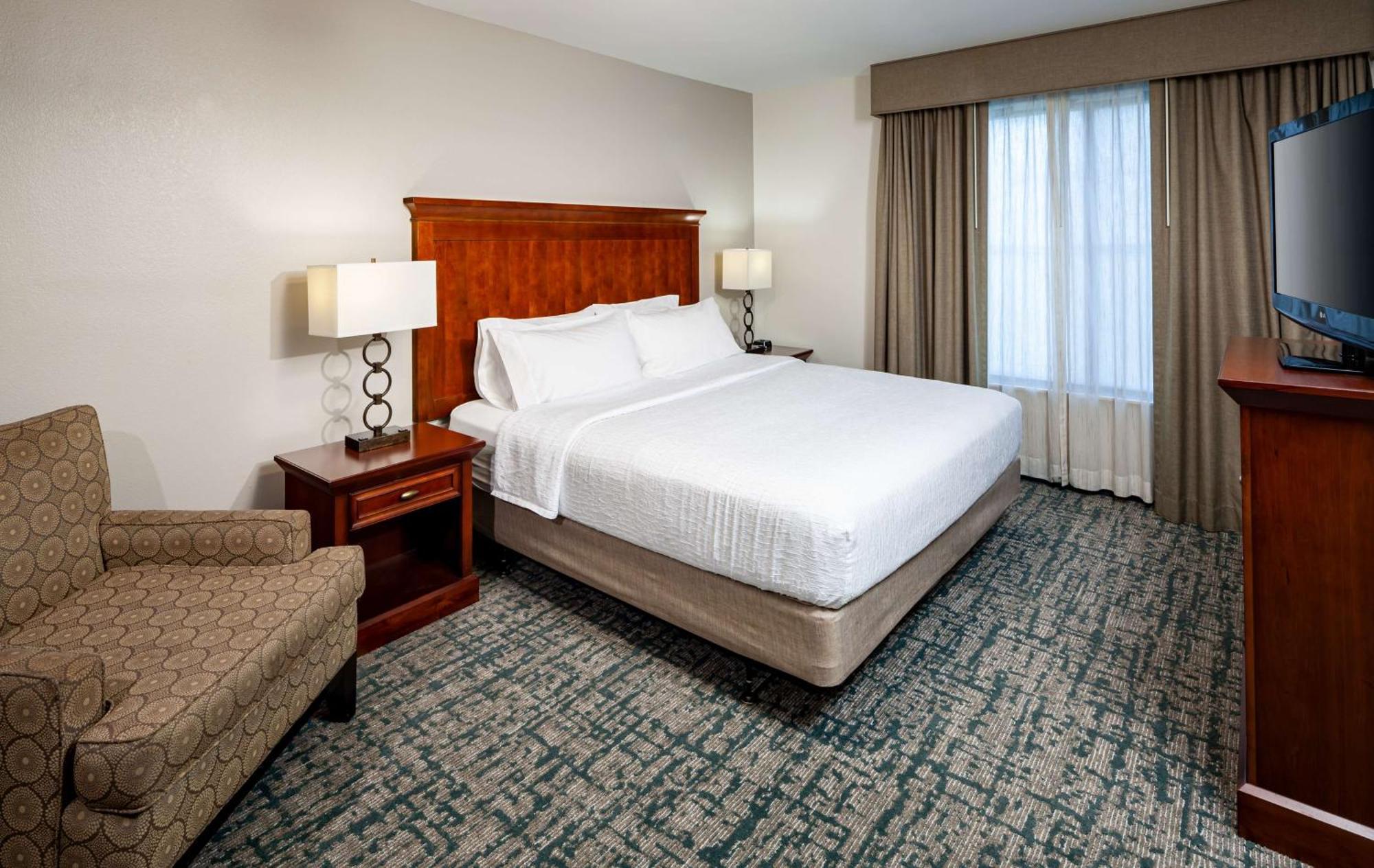 Homewood Suites By Hilton Gainesville Exterior photo